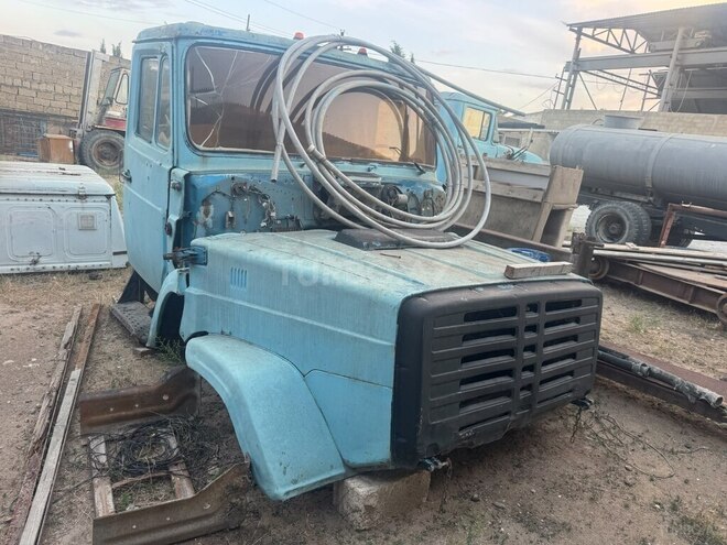 ZIL 130-8