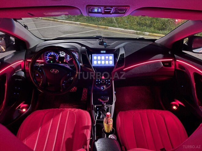 Hyundai Avante-10