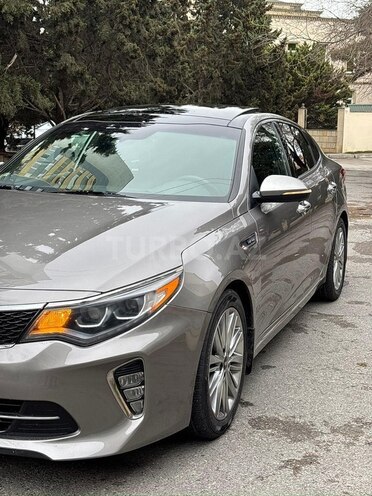 Kia Optima-4