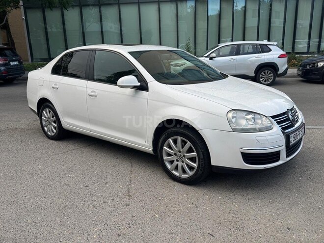 Volkswagen Jetta-4