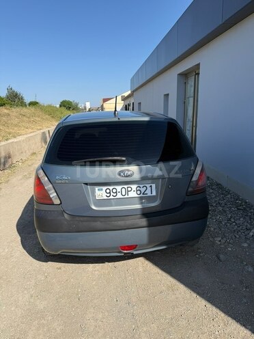 Kia Rio-2