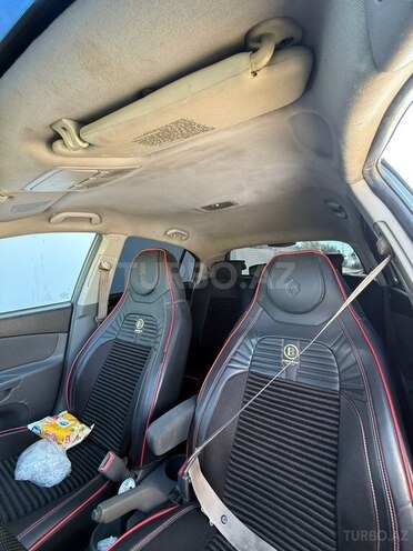 Kia Rio-4