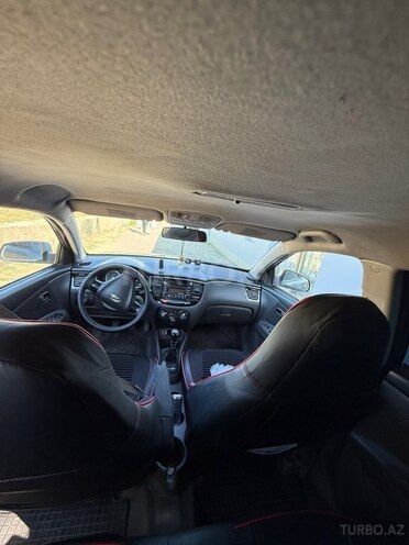 Kia Rio-3