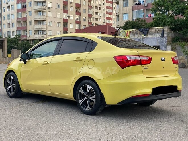 Kia Rio-4