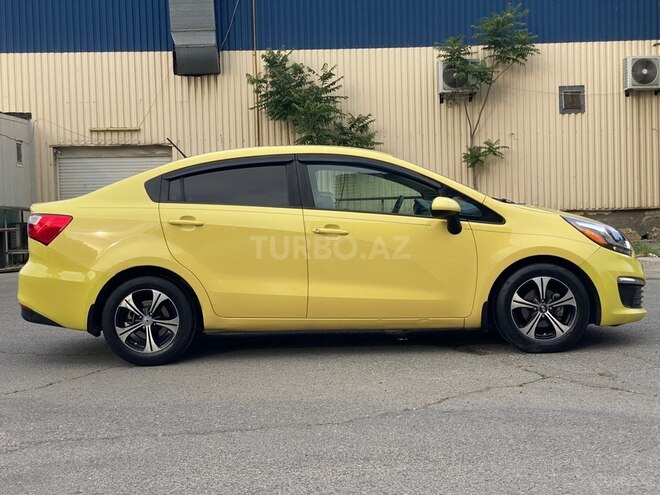 Kia Rio-7