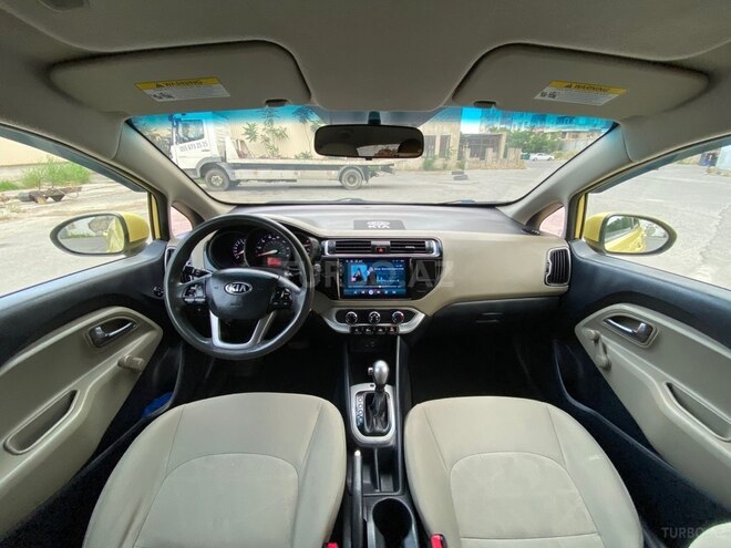 Kia Rio-15