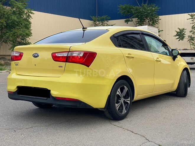 Kia Rio-11