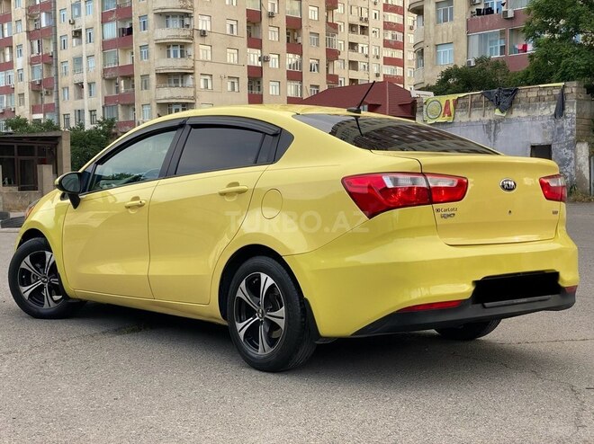 Kia Rio-10