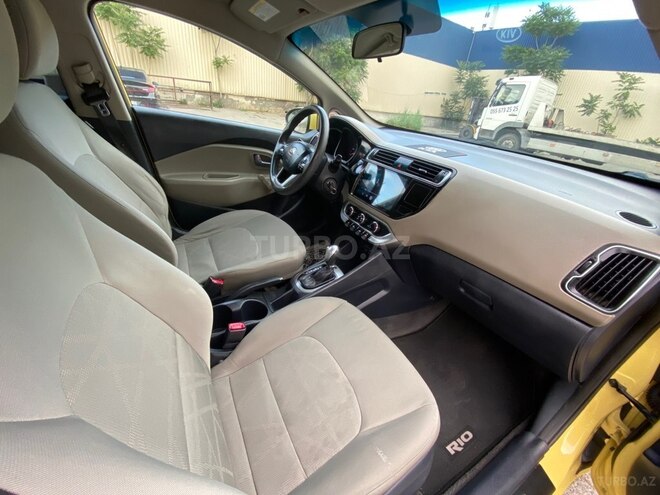 Kia Rio-18