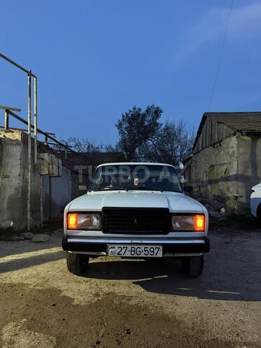 LADA (VAZ) 2107-1