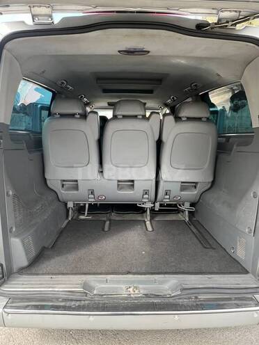 Mercedes Viano-5