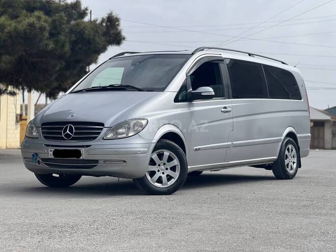 Mercedes Viano-4