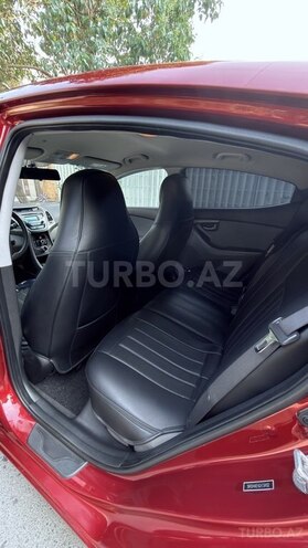 Hyundai Elantra-8