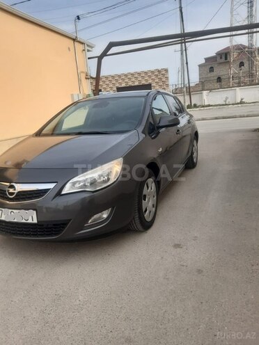 Opel Astra-2