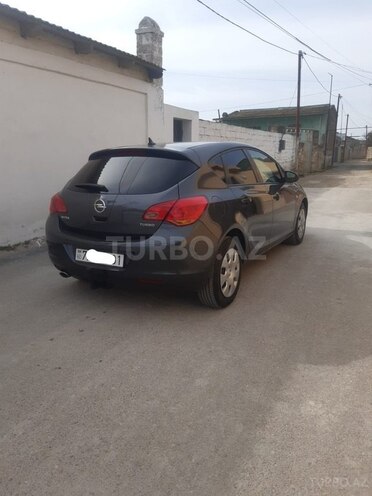 Opel Astra-3