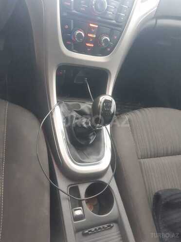 Opel Astra-10