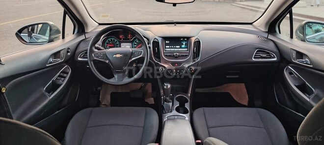 Chevrolet Cruze-9