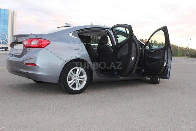 Chevrolet Cruze-7