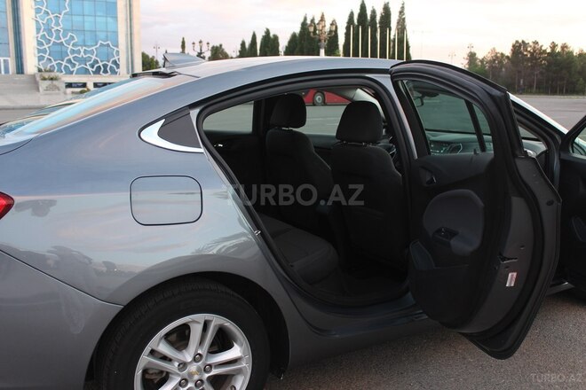 Chevrolet Cruze-6