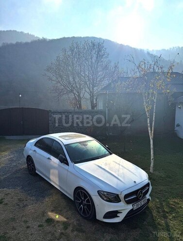 Mercedes E 220 d-9
