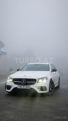 Mercedes E 220 d-5