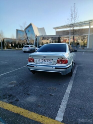 BMW 523-7