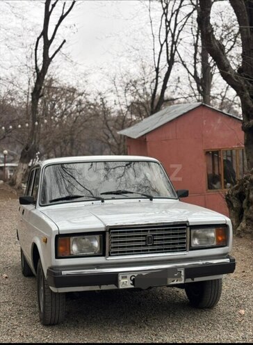LADA (VAZ) 2107-1
