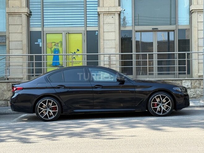 BMW 530e-8
