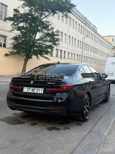 BMW 530e-3