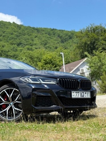 BMW 530e-2