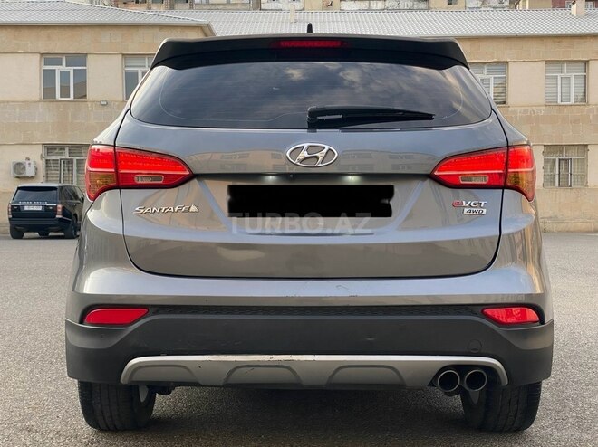 Hyundai Santa Fe-5