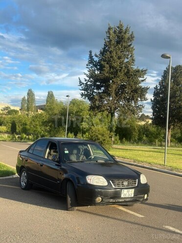 Hyundai Accent-3