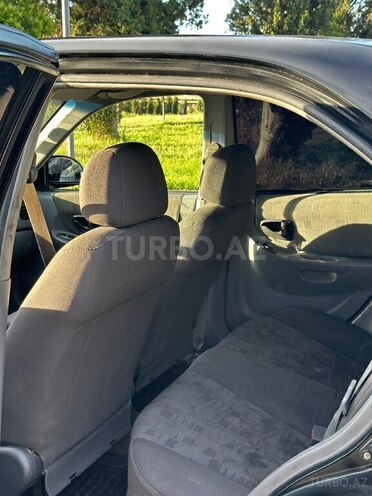 Hyundai Accent-8