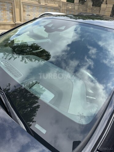 Mercedes E 220 d-5