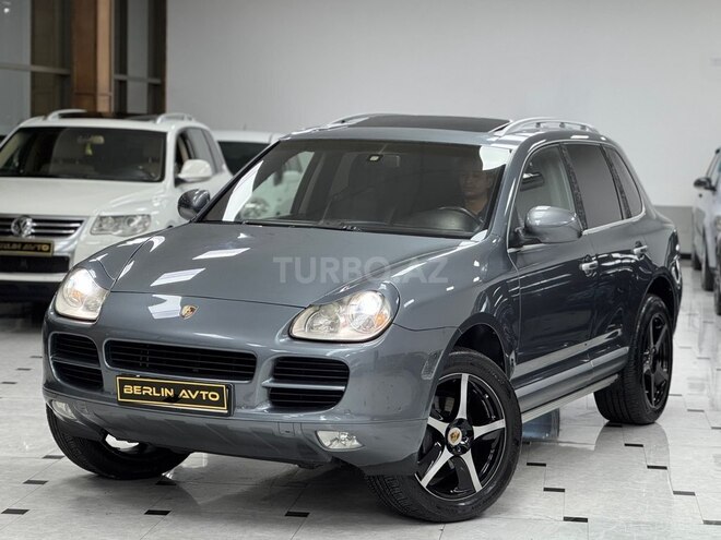 Porsche Cayenne-1