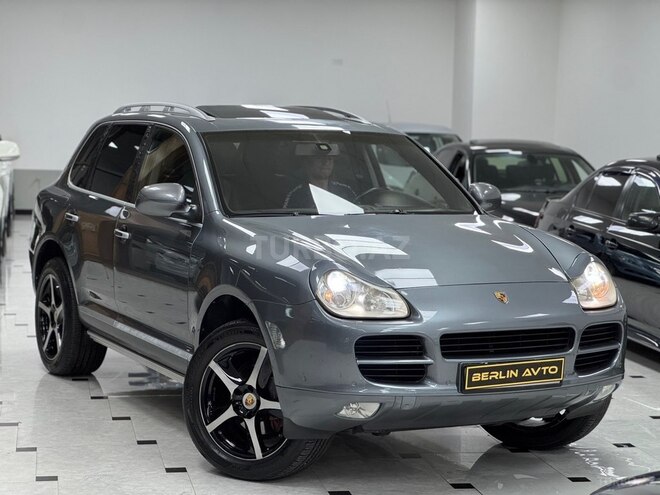 Porsche Cayenne-2