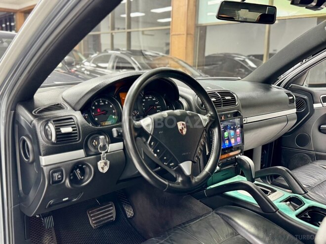 Porsche Cayenne-18