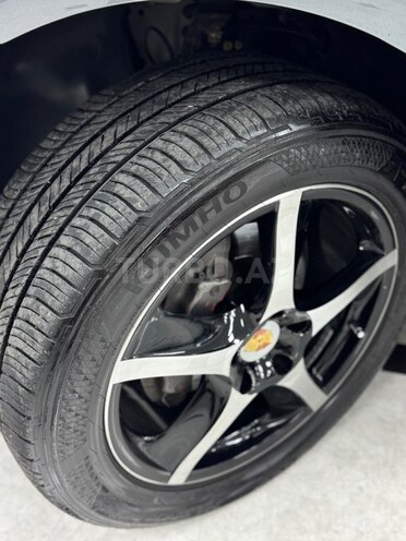 Porsche Cayenne-15
