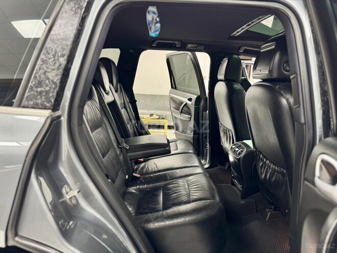 Porsche Cayenne-29