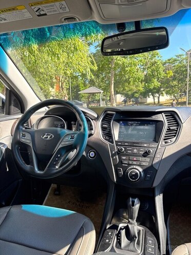 Hyundai Santa Fe-9
