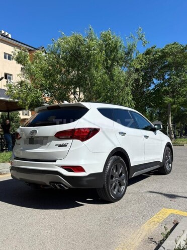 Hyundai Santa Fe-6