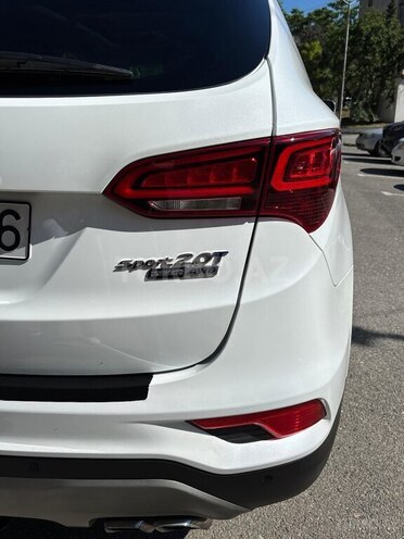 Hyundai Santa Fe-8