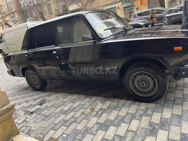 LADA (VAZ) 2107-4
