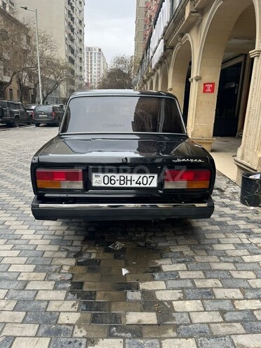 LADA (VAZ) 2107-2