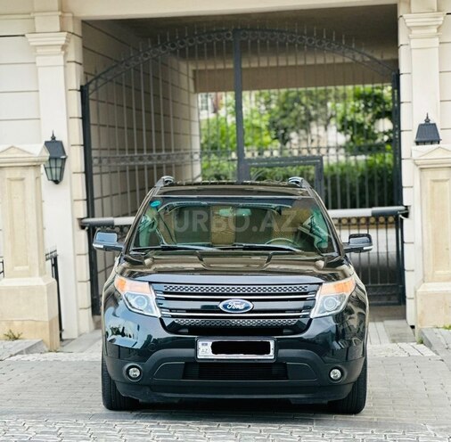 Ford Explorer-2