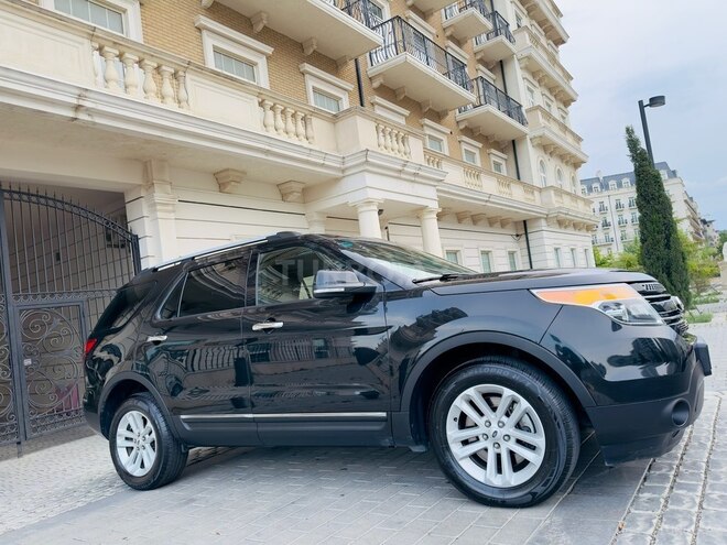 Ford Explorer-7
