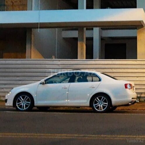 Volkswagen Jetta-5