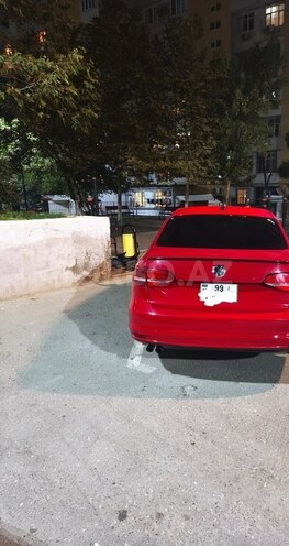 Volkswagen Jetta-12