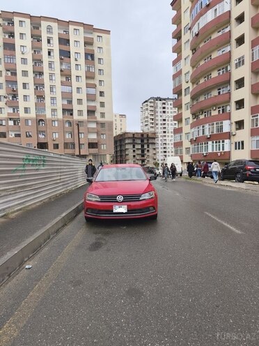 Volkswagen Jetta-1