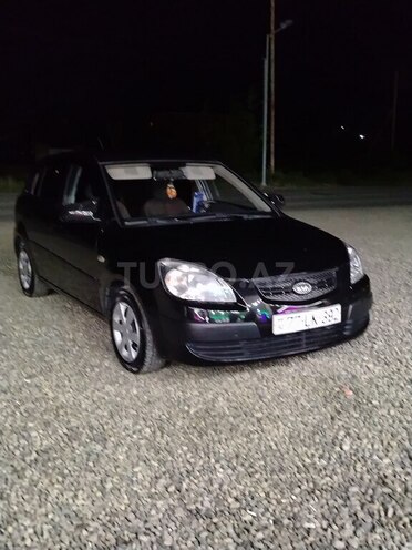 Kia Rio-1
